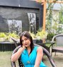 Purvi - puta in Bangalore Photo 1 of 3