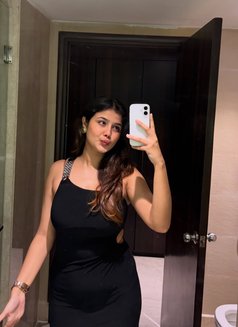 Purvi - escort in Chandigarh Photo 2 of 4