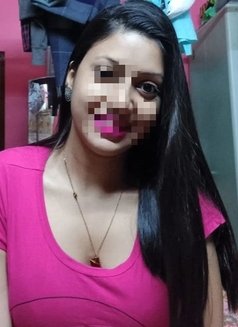 Purvi - escort in Thane Photo 1 of 2