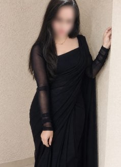 Purvi (real meet &cam) - puta in Mumbai Photo 3 of 3