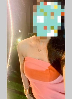 Pushpa Raj Escort - puta in Hyderabad Photo 1 of 1