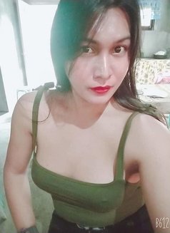 Pussy Kat - Transsexual escort in Manila Photo 5 of 7