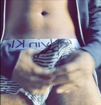 Pussy Sucker - Male escort in Muscat