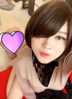 TV PussyRay - Transsexual escort in Seoul Photo 2 of 22