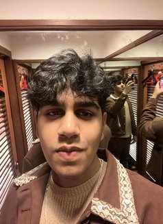 Pussylicker Sid - Male escort in New Delhi Photo 5 of 6