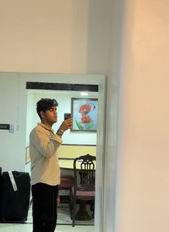 Pussylicker Siddharth - Male escort in New Delhi Photo 5 of 9