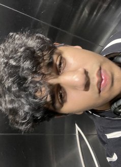 Pussylicker Siddharth - Male escort in New Delhi Photo 7 of 9