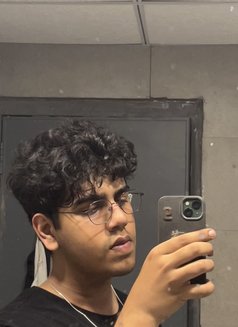 Pussylicker Siddharth - Male escort in New Delhi Photo 8 of 9