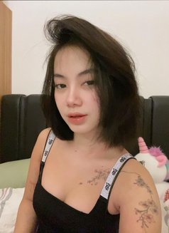Putri Amelia - puta in Jakarta Photo 1 of 4