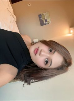 Putri - escort in Singapore Photo 12 of 14