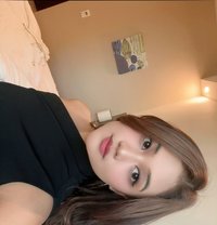 Putri - escort in Singapore