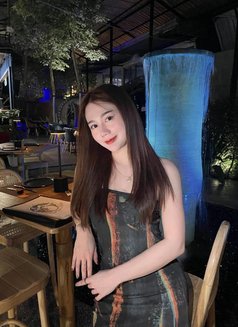 Putrivia - escort in Jakarta Photo 2 of 5