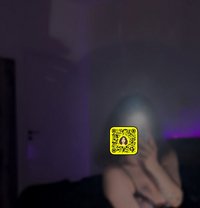 Qamar - Transsexual escort in Beirut Photo 11 of 11