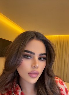 Qamar - Acompañantes transexual in Riyadh Photo 3 of 12
