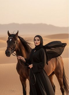Qamar - Transsexual escort in Riyadh Photo 6 of 16