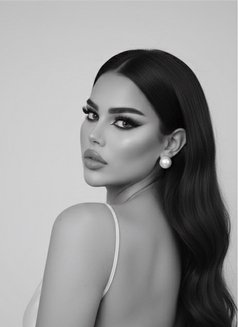Qamar - Transsexual escort in Riyadh Photo 8 of 16