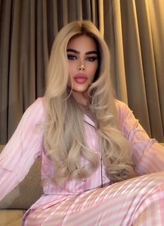 Qamar - Transsexual escort in Riyadh Photo 21 of 24