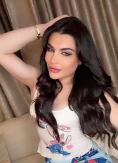 قمر سنابي Qamaroff1 - Acompañantes transexual in Jeddah Photo 12 of 12