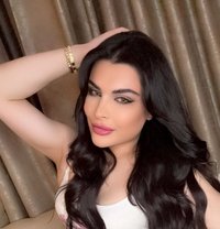 الفحله قمر - Transsexual escort in Jeddah Photo 2 of 7