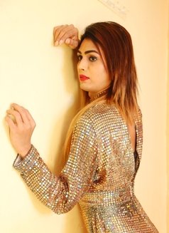 Qeen Aaliya - Transsexual escort in Mumbai Photo 2 of 5