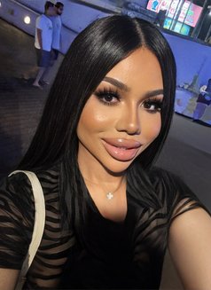 Qeen Abena Big Dick 69 Vvip🦮 - Acompañantes transexual in Abu Dhabi Photo 16 of 18