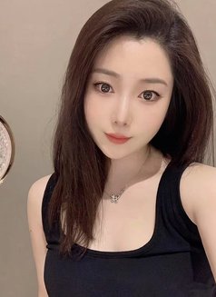 Qiqi - escort in Beijing Photo 1 of 5