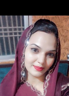 Quamat - escort in Lucknow Photo 7 of 11