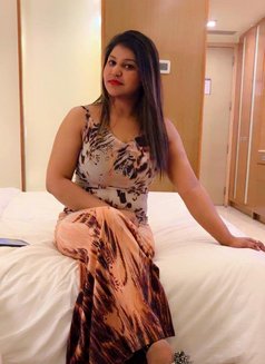 Quamat - escort in Lucknow Photo 8 of 11