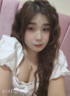 Quan - escort in Doha Photo 1 of 3