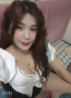 Quan - escort in Doha Photo 2 of 3