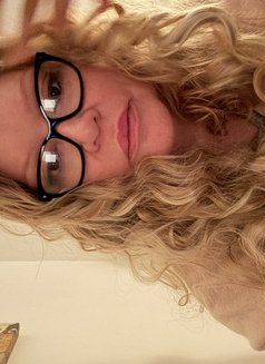 Queen 90 - puta in London Photo 1 of 1