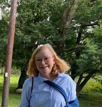 Queen 90 - masseuse in London