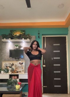 Queen Aahat - Acompañantes transexual in New Delhi Photo 14 of 14