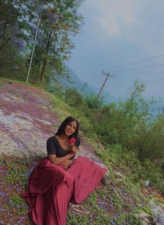 Queen Aahat - Transsexual escort in Noida Photo 17 of 22
