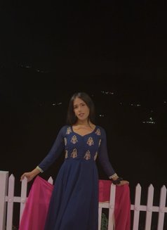 Queen Aahat - Transsexual escort in Noida Photo 19 of 22