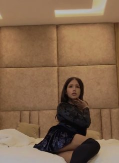 Queen Aahat - Transsexual escort in Noida Photo 13 of 20