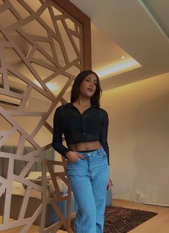 Queen Aahat - Transsexual escort in Noida Photo 15 of 20