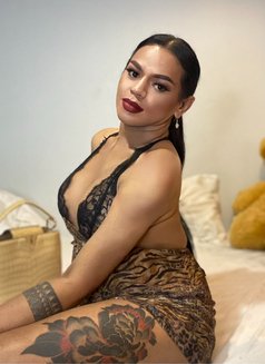 QUEEN ADRIANA PARTY &PLAY/ Camshowxvids - Transsexual escort in Bangkok Photo 28 of 29