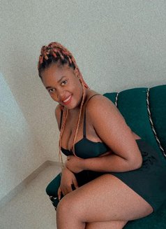 Queen african sweet pussy - puta in Gurgaon Photo 2 of 3