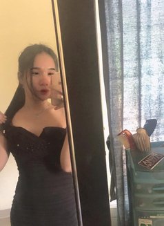 Queen Amelia - Transsexual escort in Jakarta Photo 12 of 30