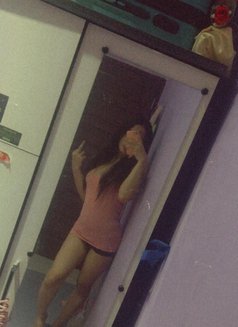 Queen Amelia - Transsexual escort in Jakarta Photo 20 of 30