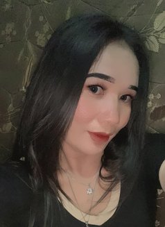 Queen Amelia - Transsexual escort in Jakarta Photo 3 of 15