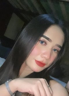 Queen Amelia - Transsexual escort in Jakarta Photo 5 of 15