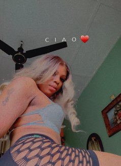 Queen Anabel - Transsexual dominatrix in Abuja Photo 1 of 15