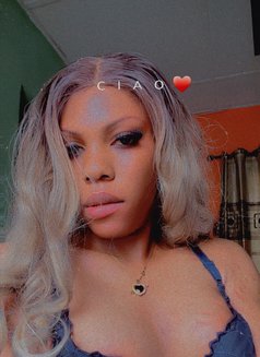 Queen Anabel - Transsexual dominatrix in Abuja Photo 9 of 15