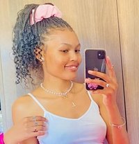 Queen - escort in Pune