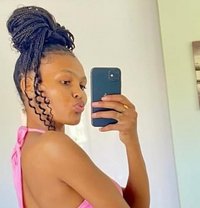 Queen - escort in Pune