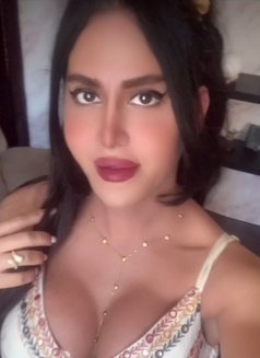 queen annabelle - Transsexual escort in Beirut Photo 26 of 29
