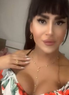queen annabelle - Transsexual escort in Beirut Photo 27 of 30