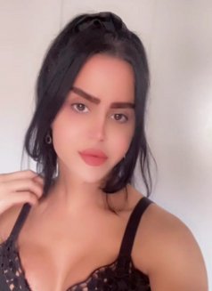 queen annabelle - Transsexual escort in Beirut Photo 27 of 30